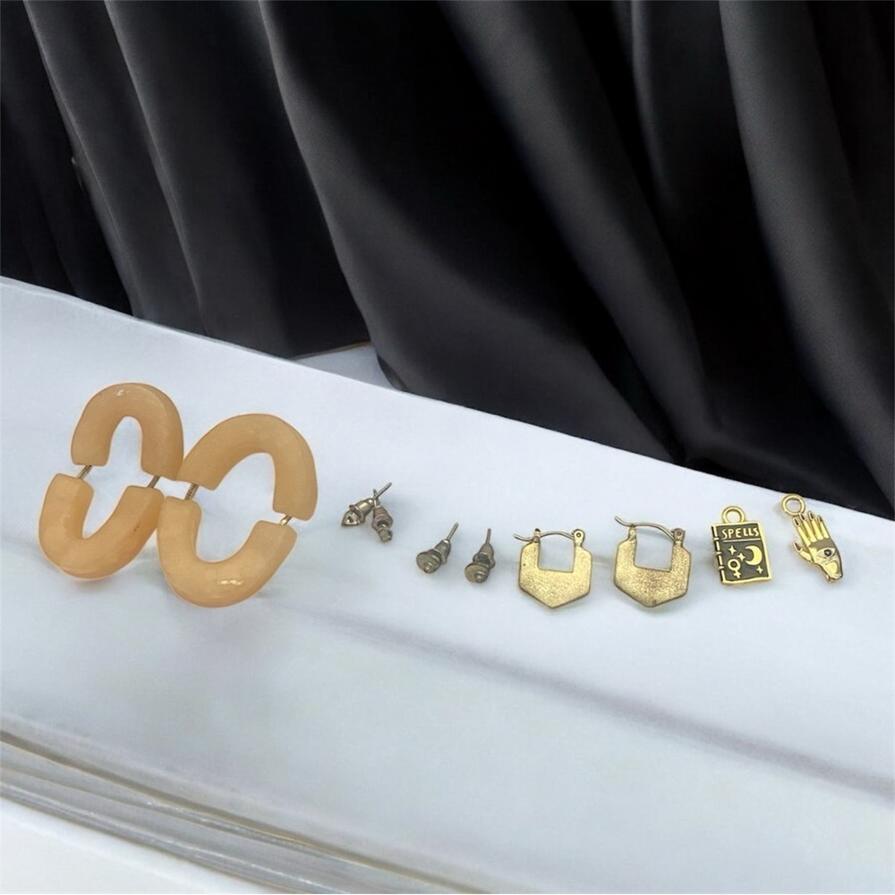 Vtg Mixed Earring Lot Resin Hoops Brass Charms Industrial Studs Geometric Hoops
